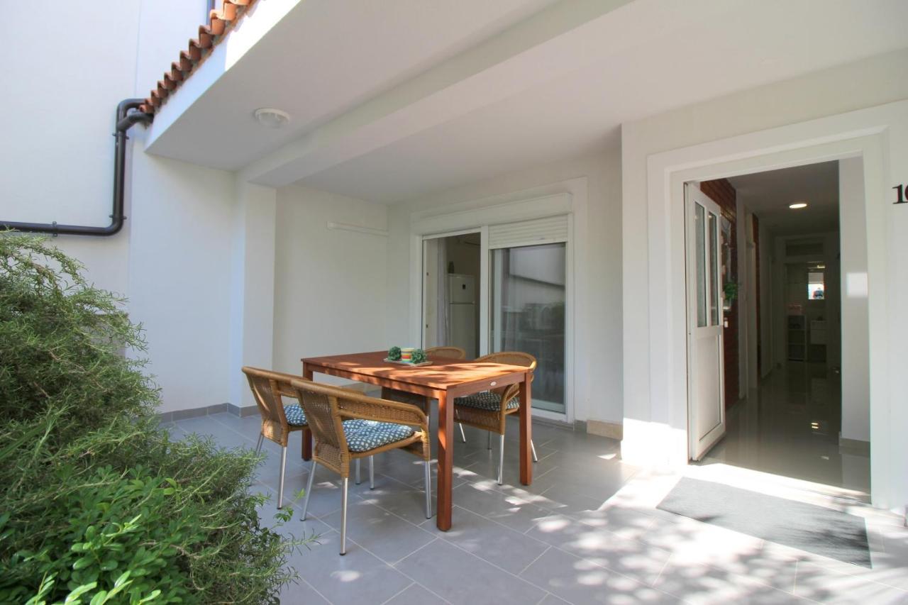 Modern Apartment Zen With Private Garden Porec Ngoại thất bức ảnh