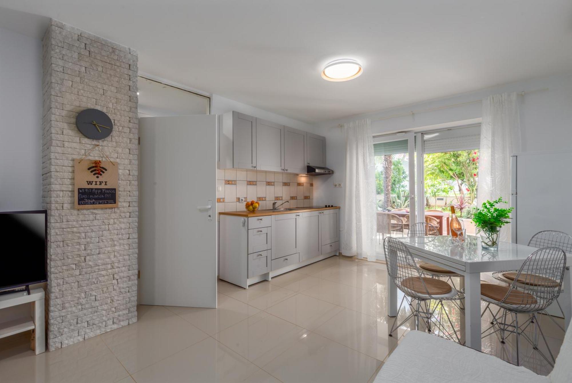 Modern Apartment Zen With Private Garden Porec Ngoại thất bức ảnh