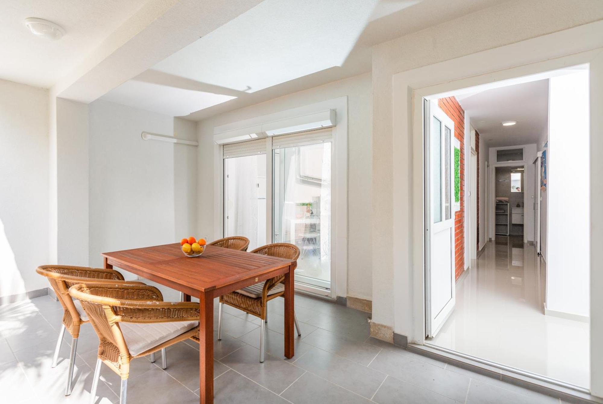 Modern Apartment Zen With Private Garden Porec Ngoại thất bức ảnh