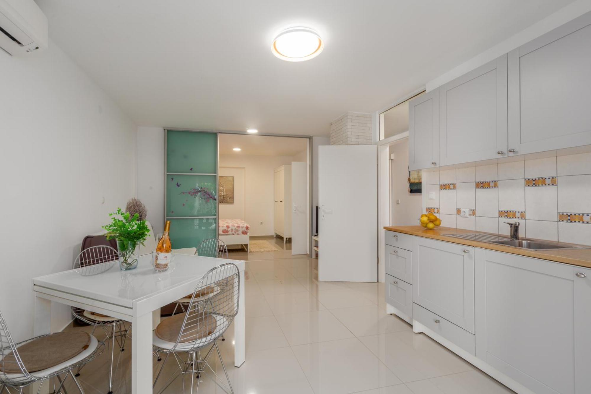 Modern Apartment Zen With Private Garden Porec Ngoại thất bức ảnh