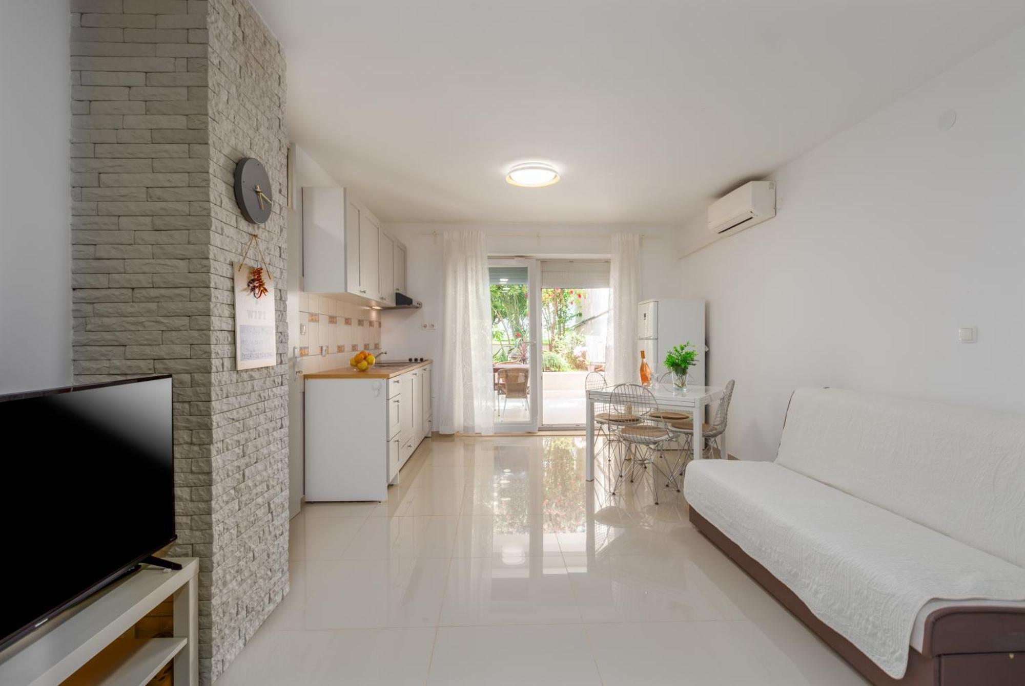 Modern Apartment Zen With Private Garden Porec Ngoại thất bức ảnh